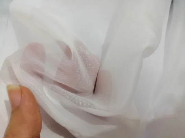 جنس حریر ساده سفید